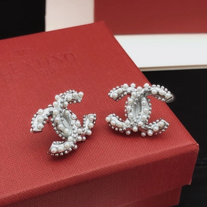 Chanel Earrings Durable 223017