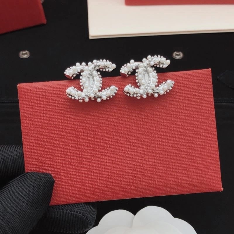 Chanel Earrings Durable 223017