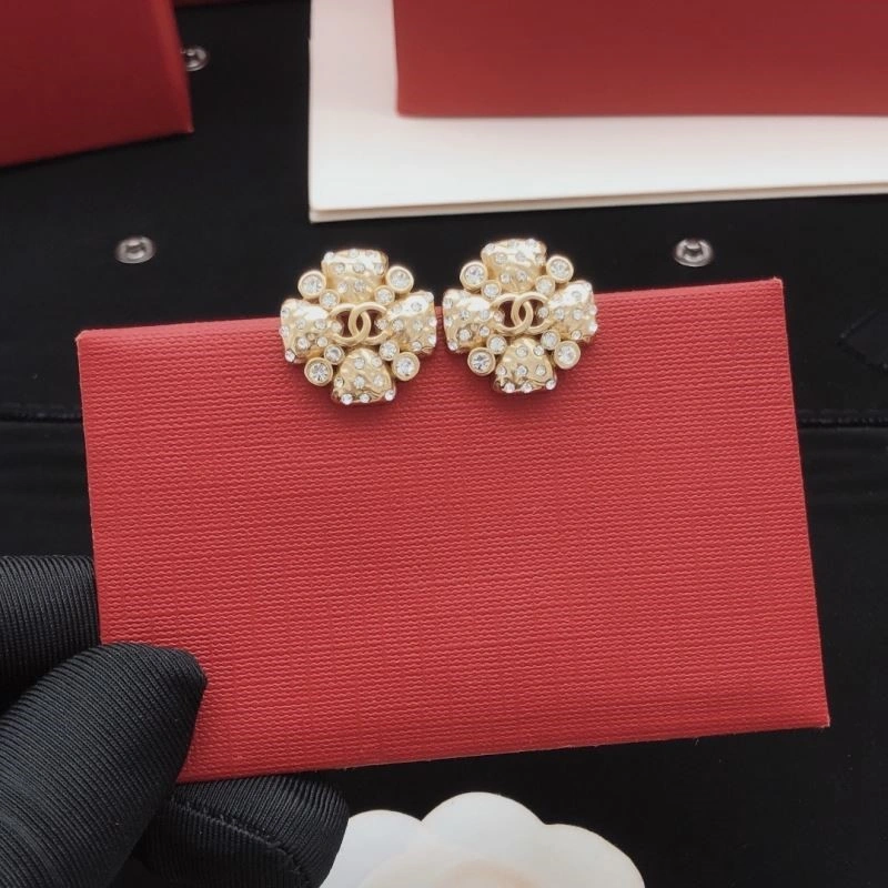 Chanel Earrings Comfortable 223192