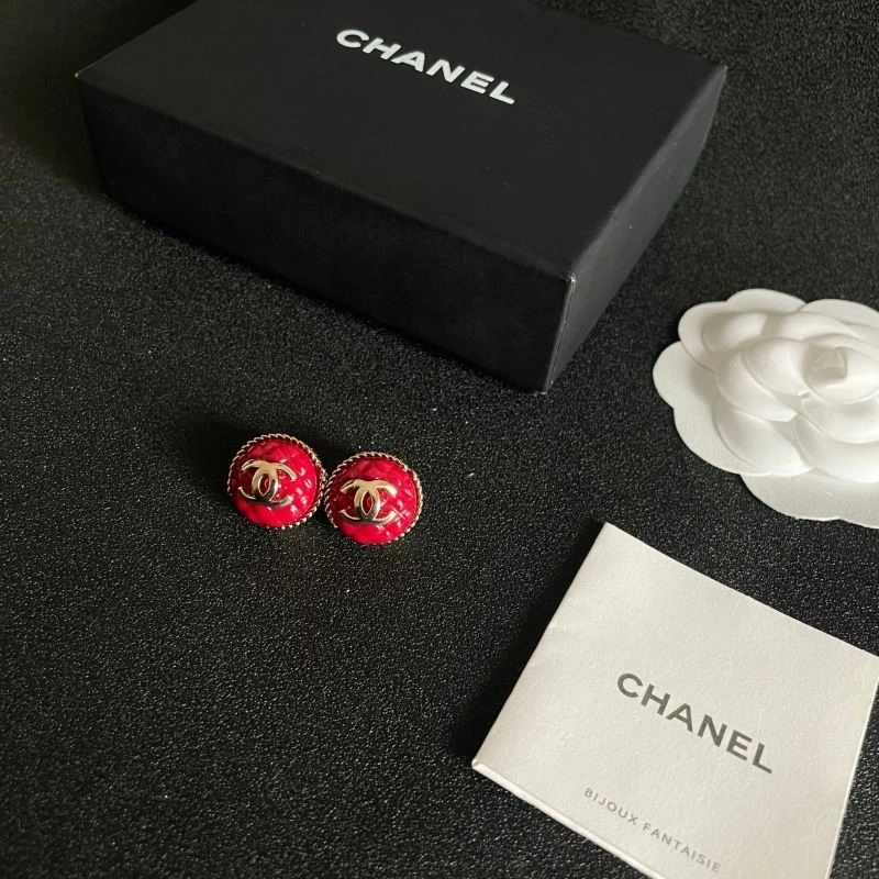 Chic Chanel Earrings 223080