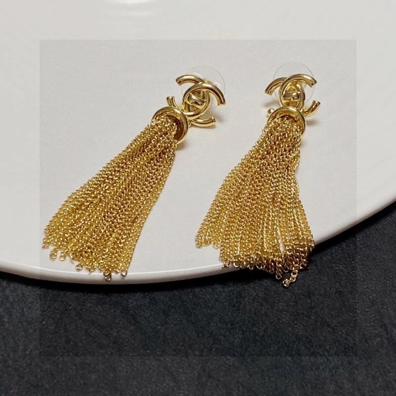Chanel Earrings MoistureWicking 223033