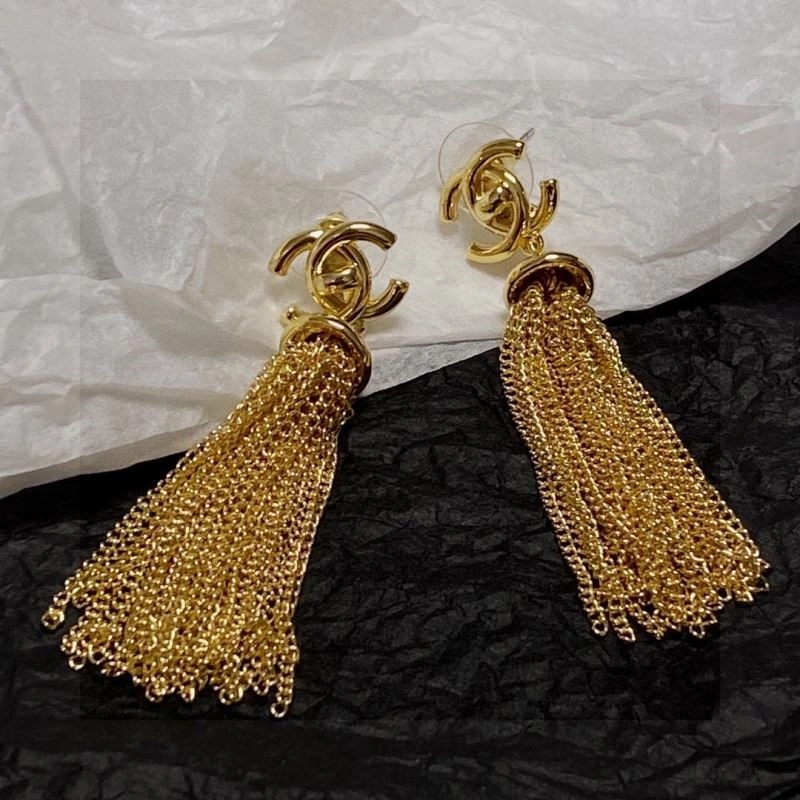 Chanel Earrings MoistureWicking 223033