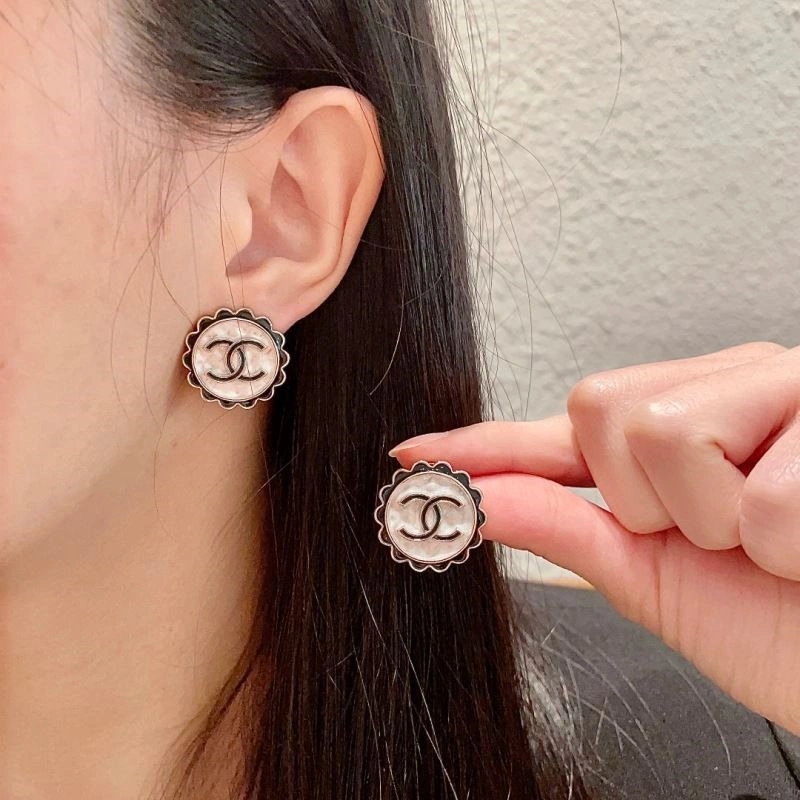 Flexible Chanel Earrings 223005