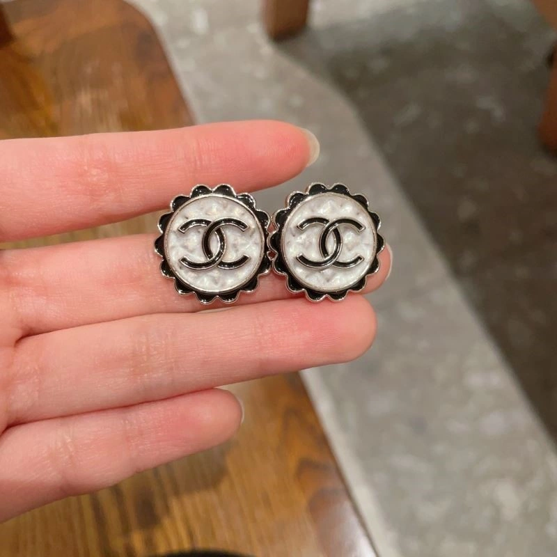 Flexible Chanel Earrings 223005
