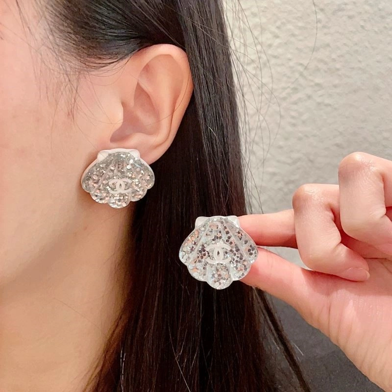 Chanel Earrings Comfortable 222999