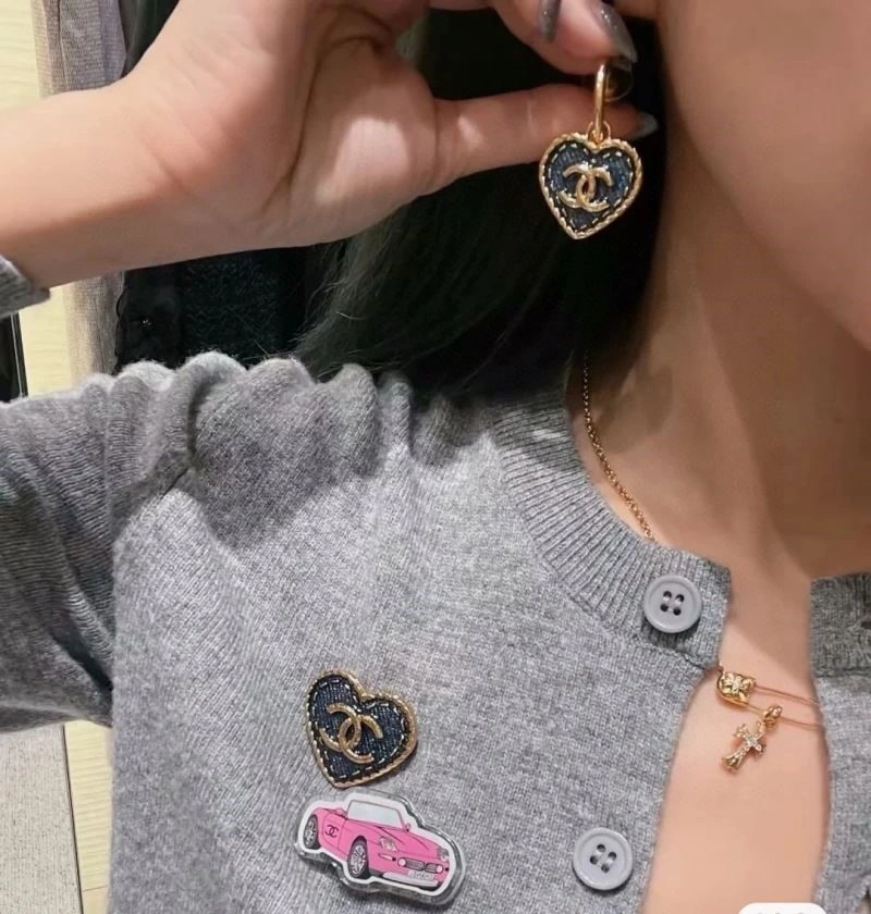 ZipUp Chanel Earrings 223000