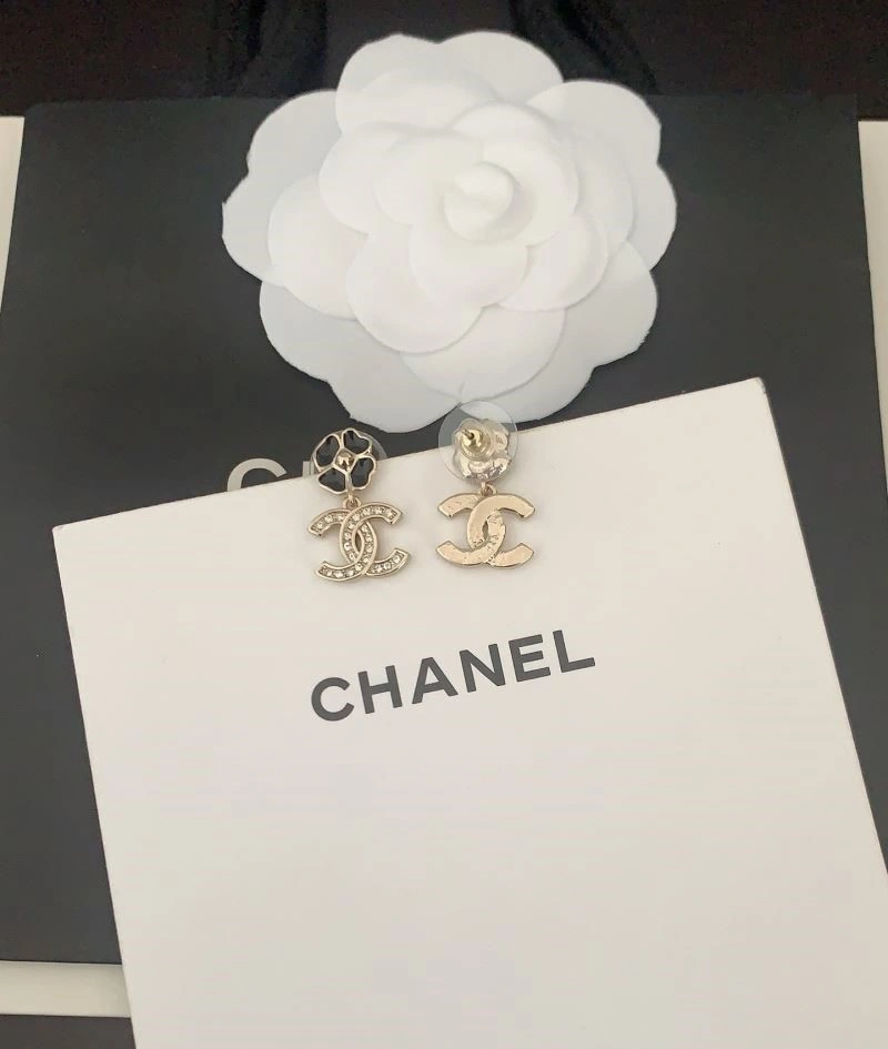 Lightweight Chanel Earrings 222980