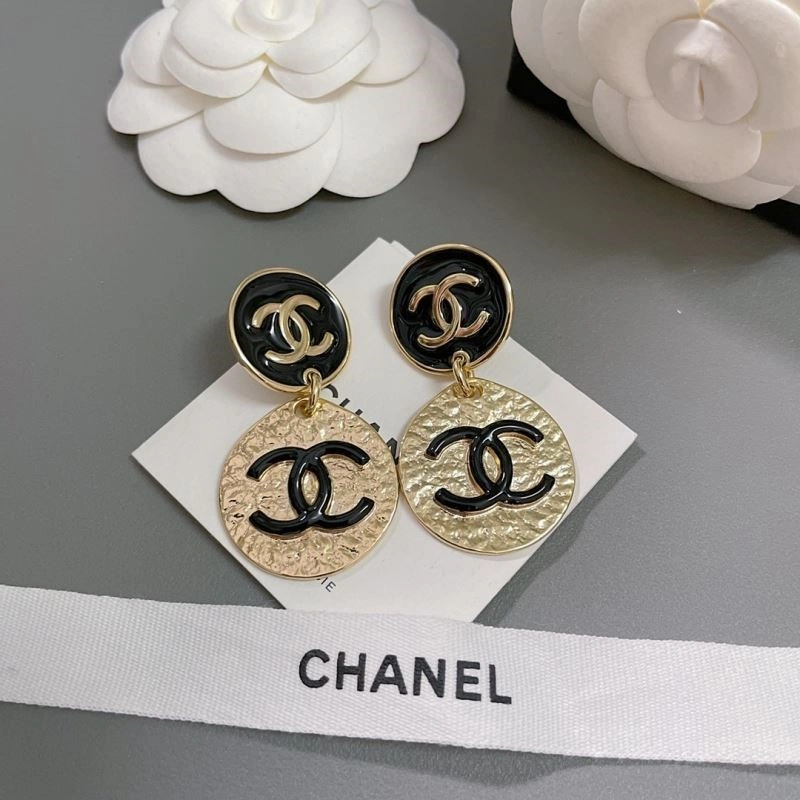 Elegant Chanel Earrings 223094