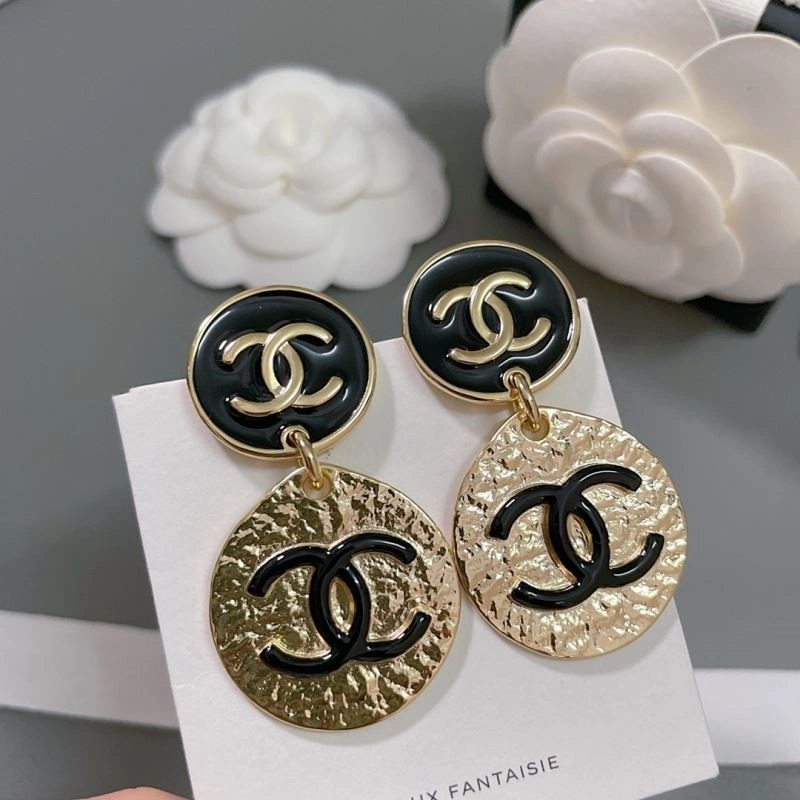 Elegant Chanel Earrings 223094