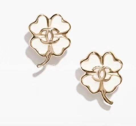 Neat Chanel Earrings 222977