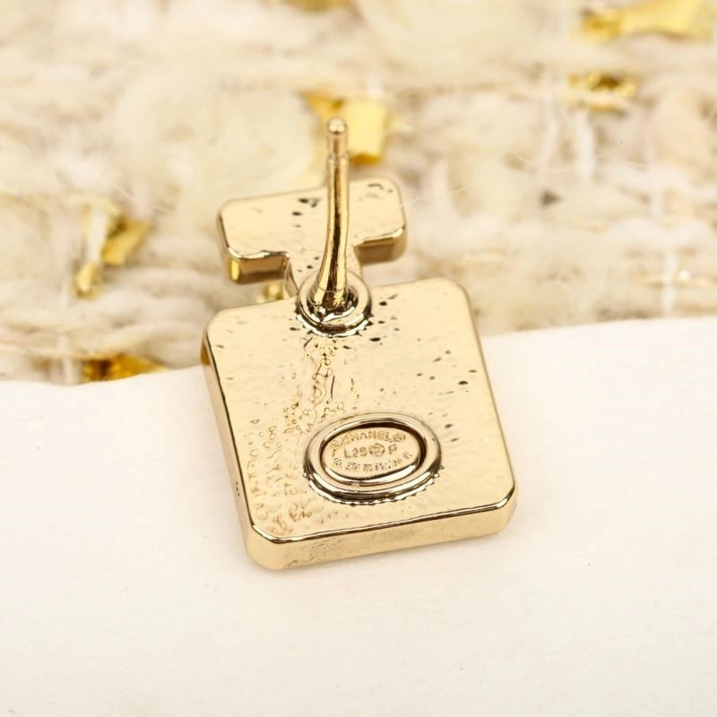 Chanel Earrings Sleek 222970