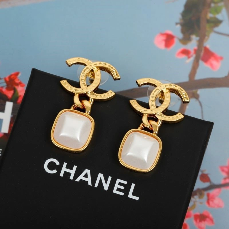 Chanel Earrings Affordable 222960