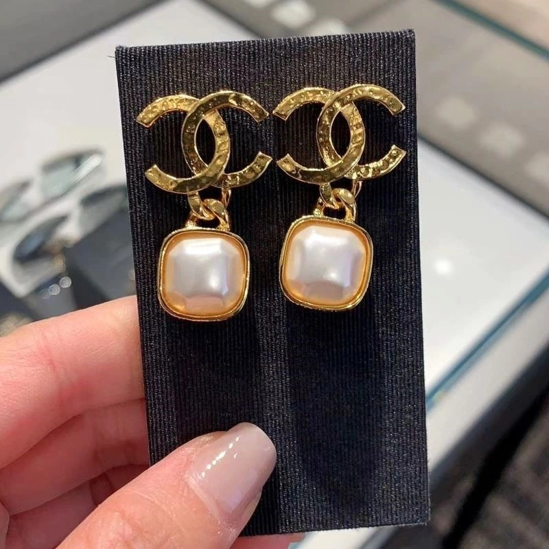 Chanel Earrings Affordable 222960