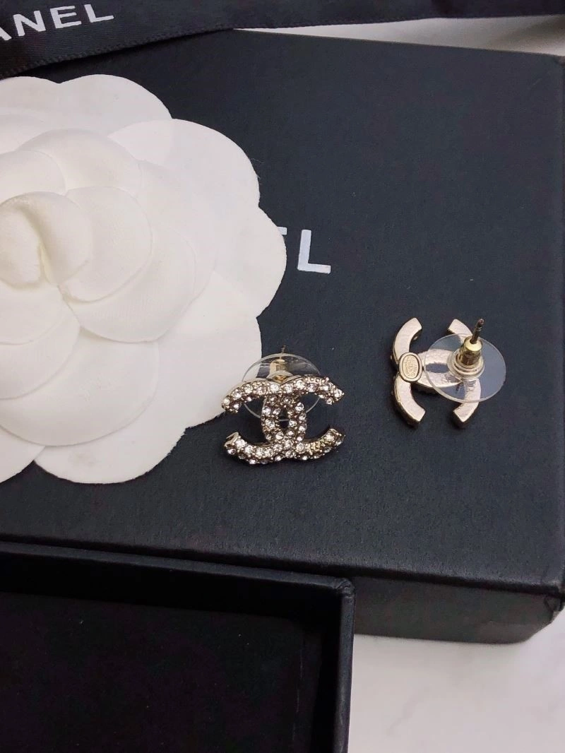 Versatile Chanel Earrings 222971