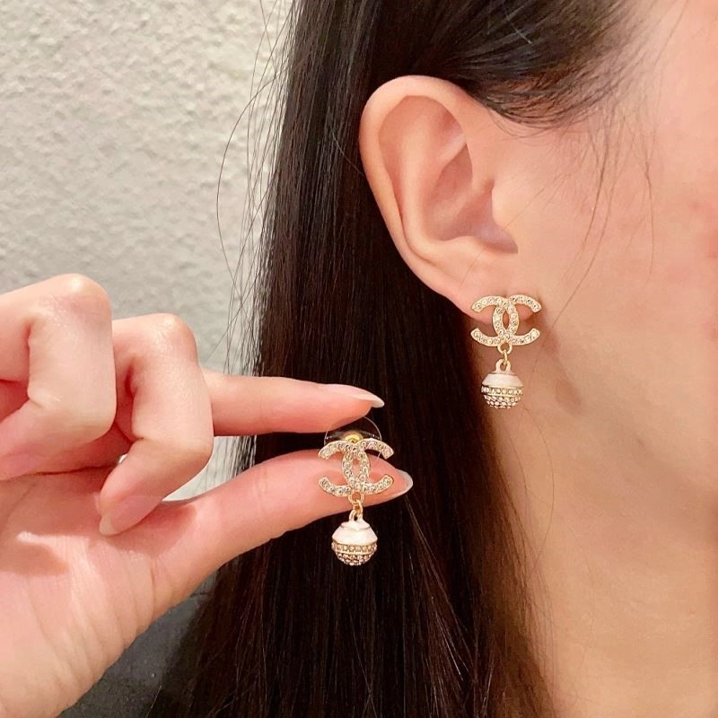 Chanel Earrings Practical 222966