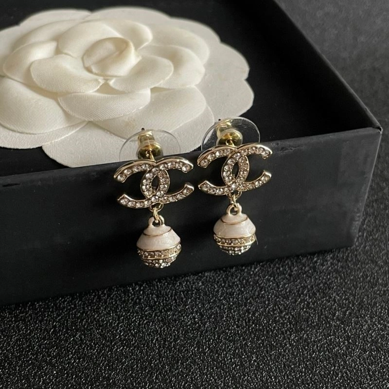 Chanel Earrings Practical 222966