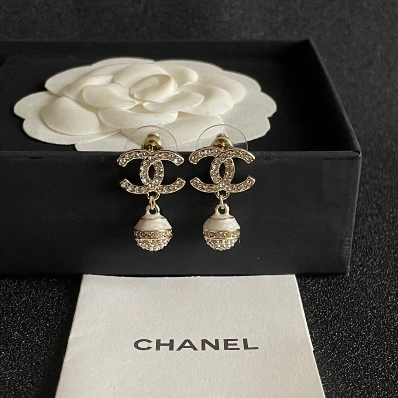 Chanel Earrings Practical 222966