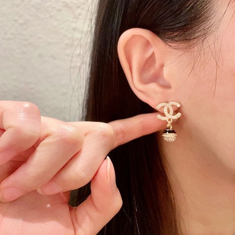 Chanel Earrings UrbanStyle 222949
