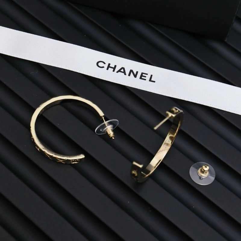 UrbanChic Chanel Earrings 222947