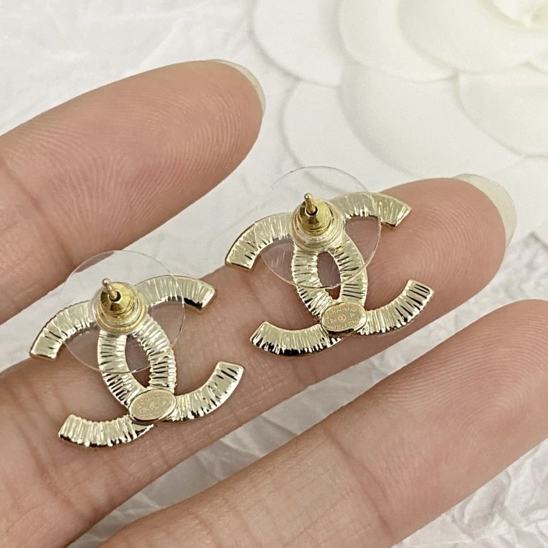 Affordable Chanel Earrings 222937