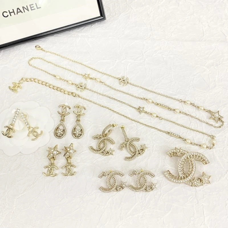 RelaxedFit Chanel Earrings 222933