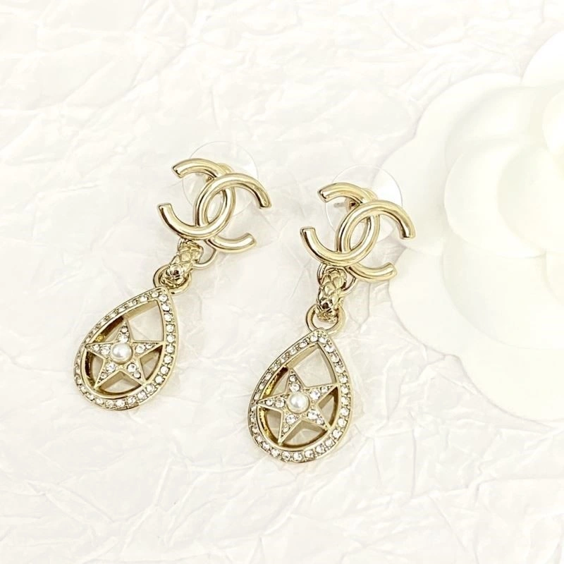 Vibrant Chanel Earrings 222924