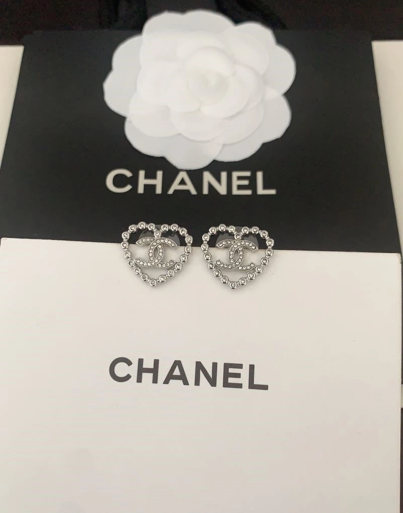 Compact Chanel Earrings 222926