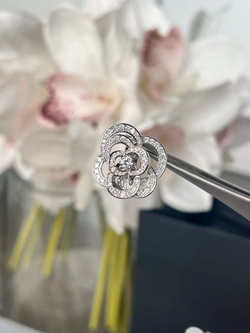 Unisex Chanel Earrings 222913