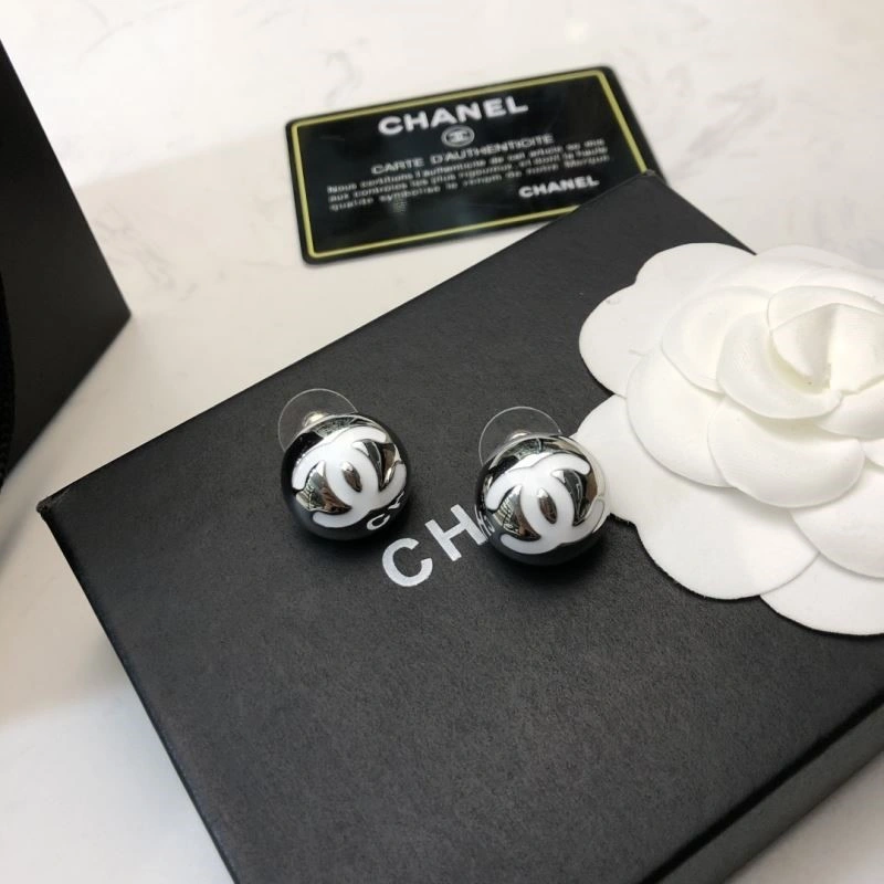 Chanel Earrings Functional 222922