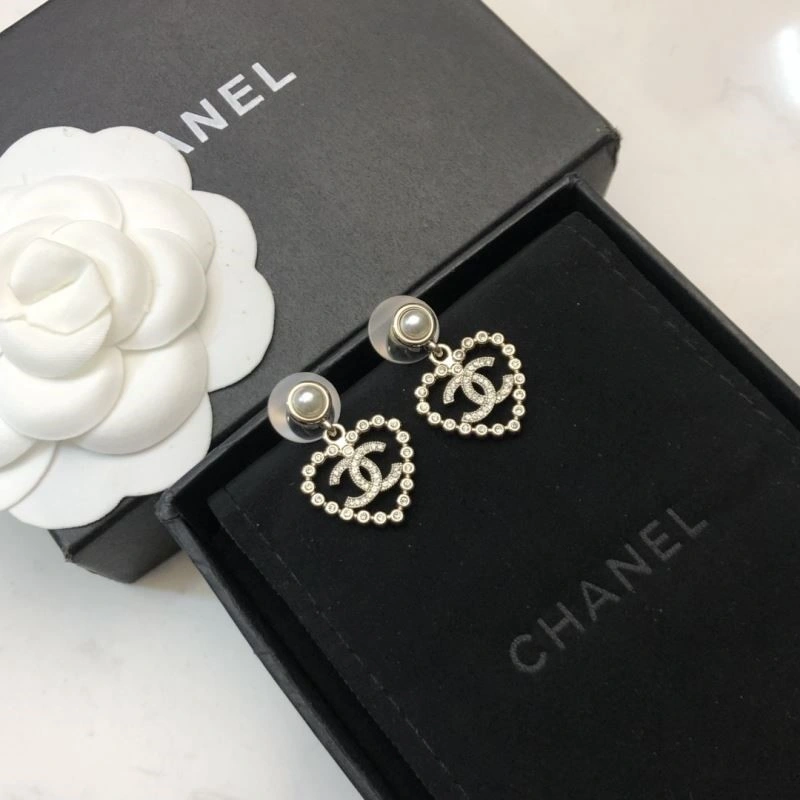 Chanel Earrings Bold 222918