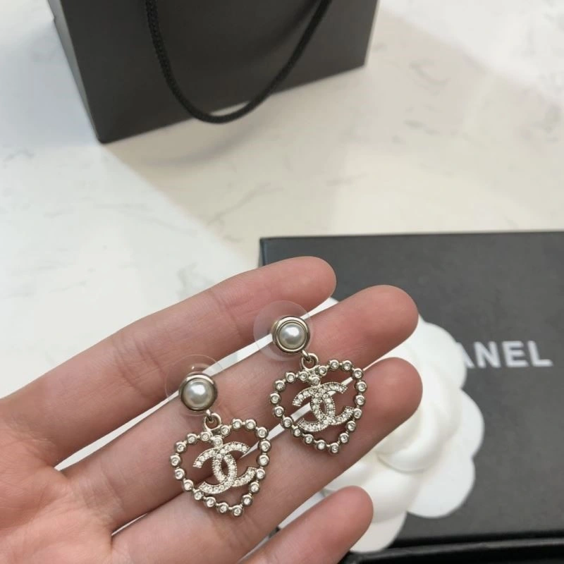 Chanel Earrings Bold 222918