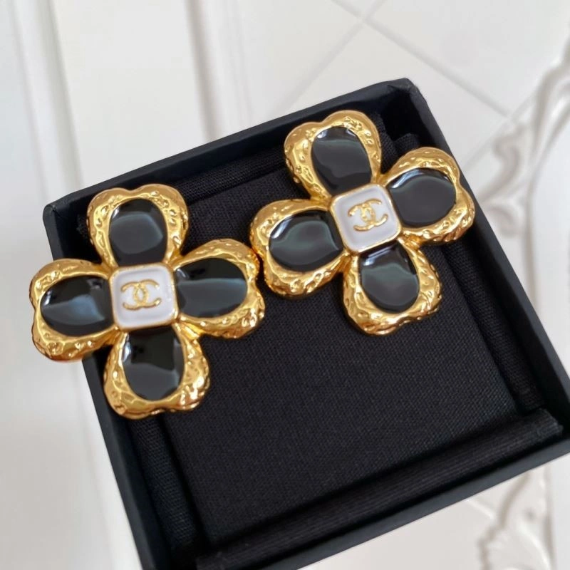 Chanel Earrings Refined 222898