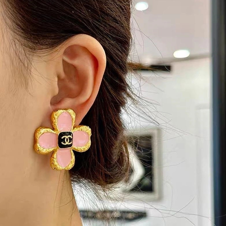 Chanel Earrings Refined 222898