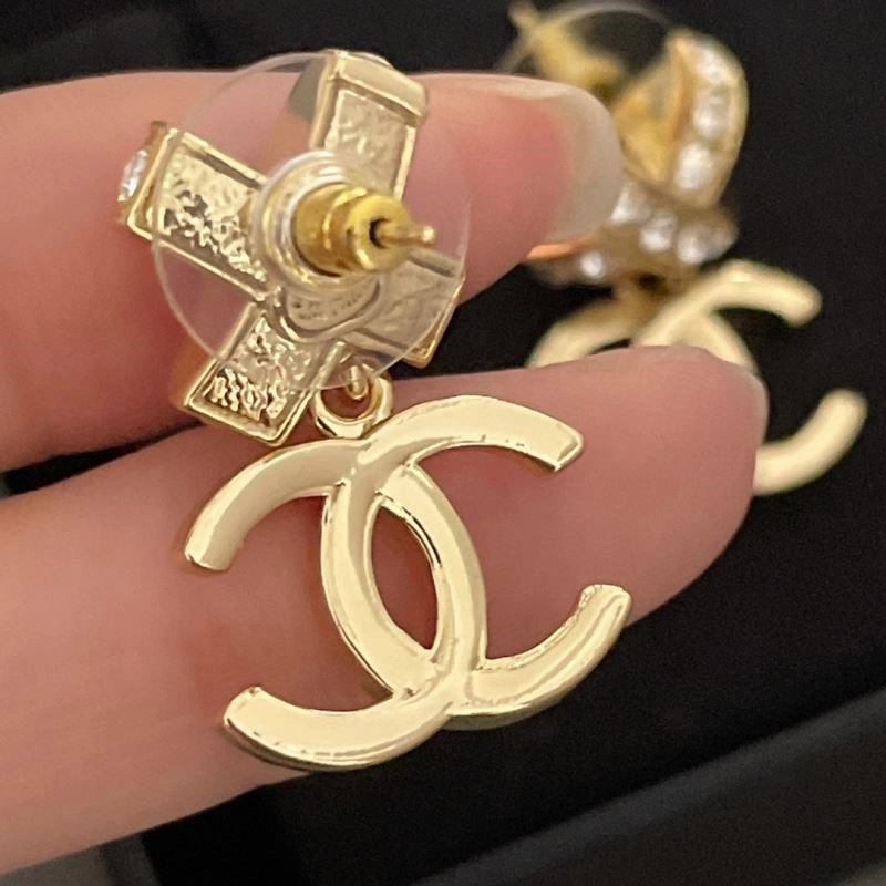 Seasonal Chanel Earrings 222951