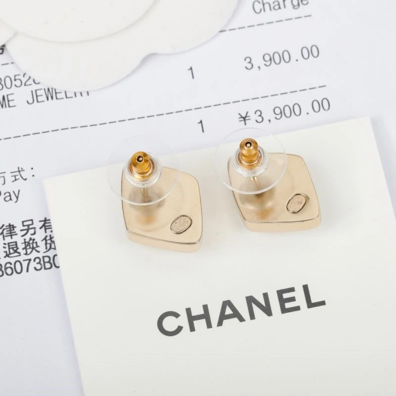 Chanel Earrings MoistureWicking 222886