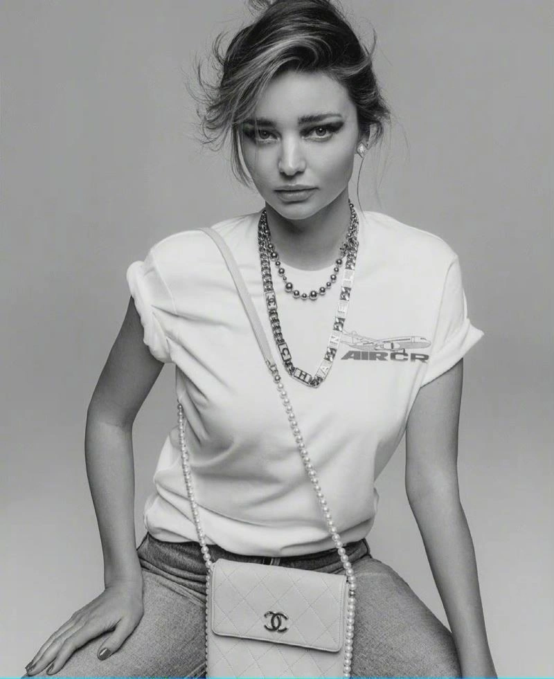 Chanel Earrings MoistureWicking 222886