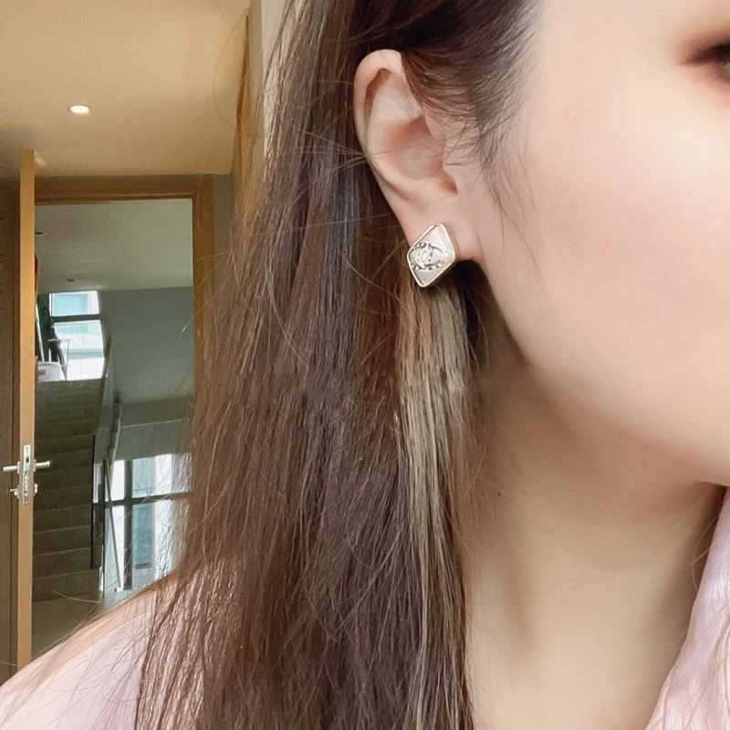 Chanel Earrings MoistureWicking 222886