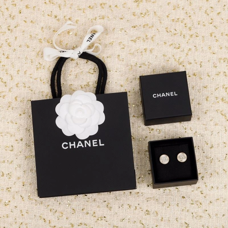 Affordable Chanel Earrings 222895