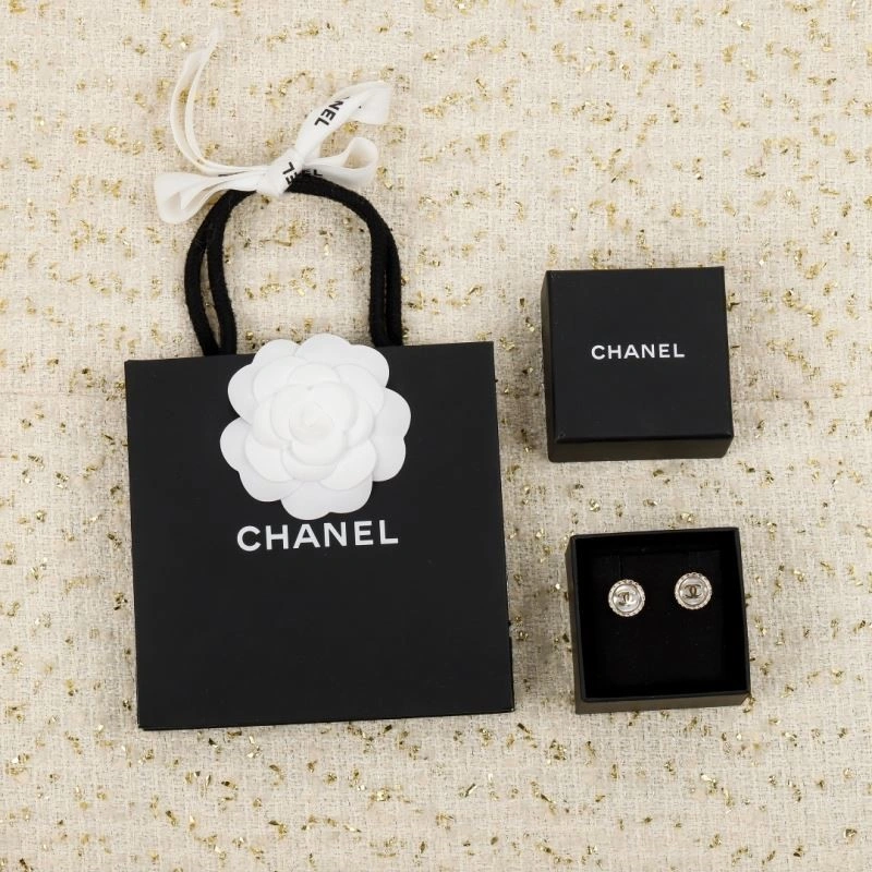 Chanel Earrings SmoothTexture 222880