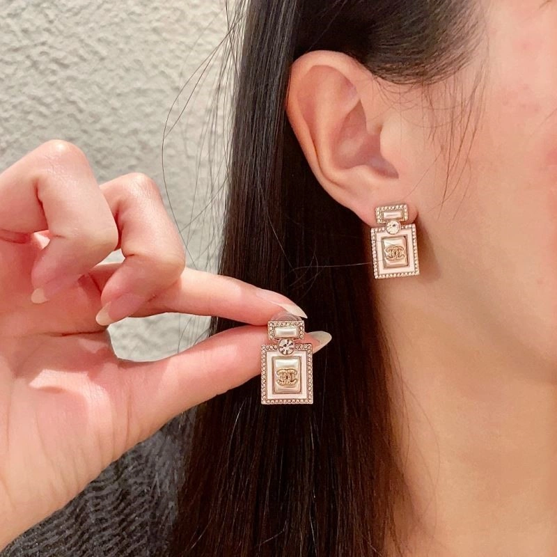 Chanel Earrings Premium 222879