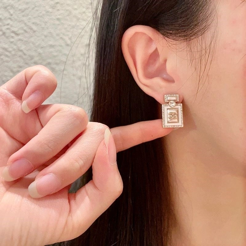 Chanel Earrings Premium 222879