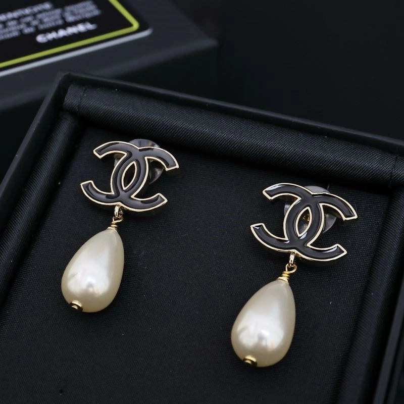 Unisex Chanel Earrings 222862