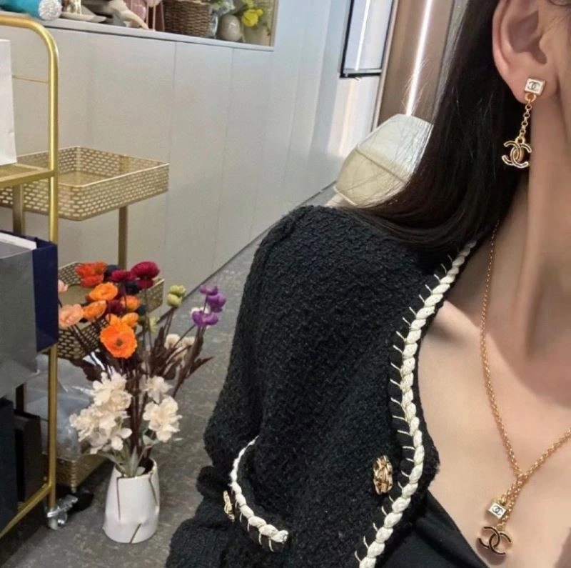 Chanel Earrings WrinkleFree 222860