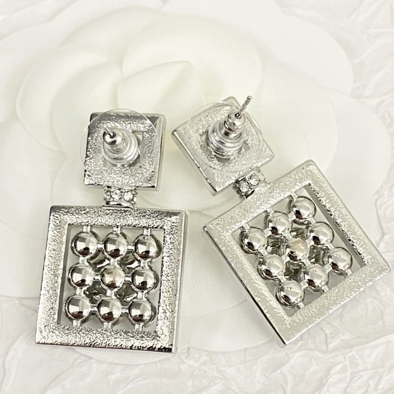 Chanel Earrings Efficient 222858