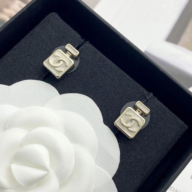 Resilient Chanel Earrings 222831