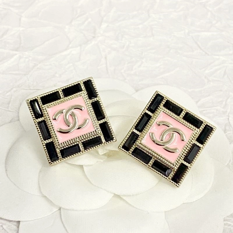 Elegant Chanel Earrings 222826