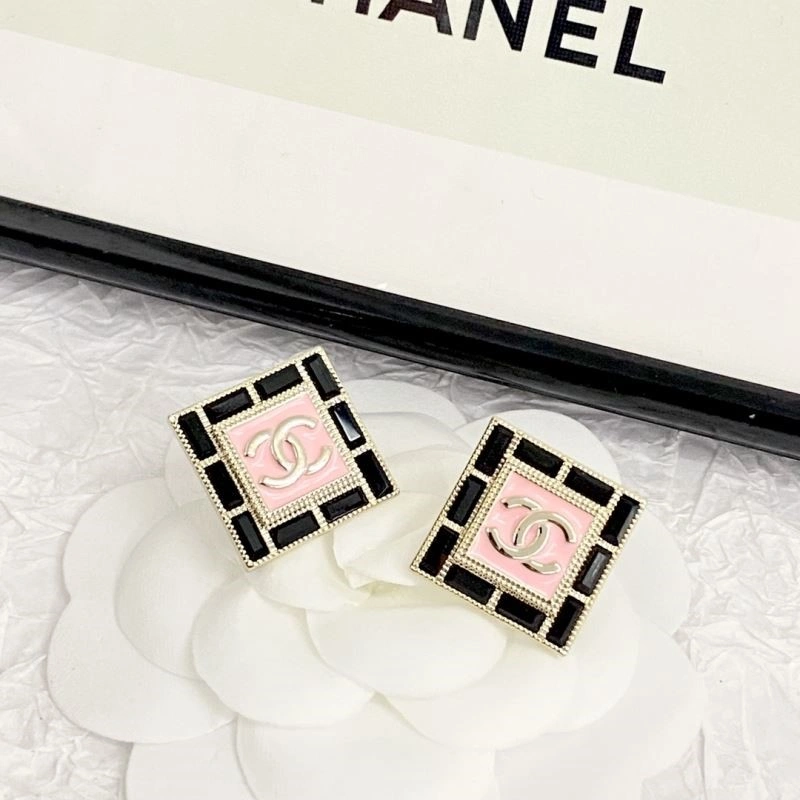 Elegant Chanel Earrings 222826