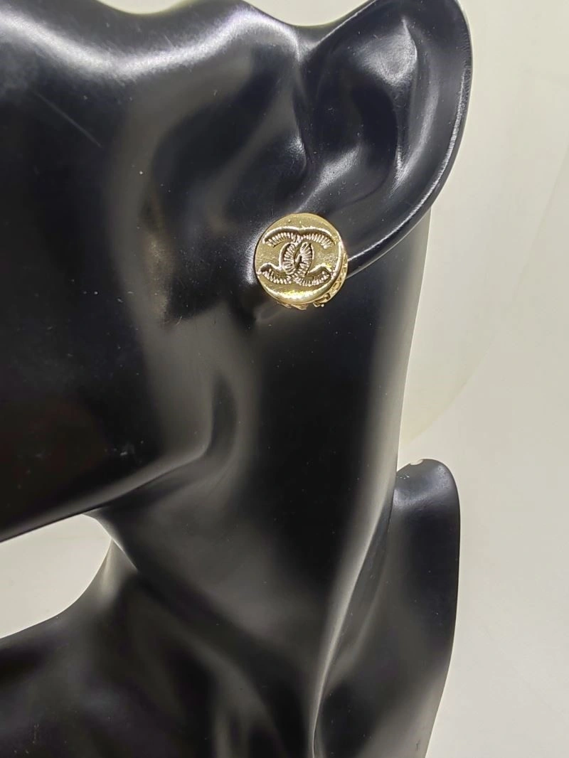 Vibrant Chanel Earrings 222829
