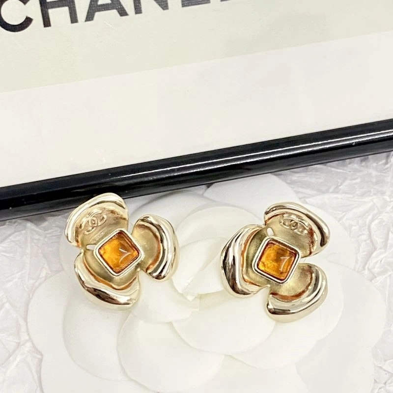Snug Chanel Earrings 222823