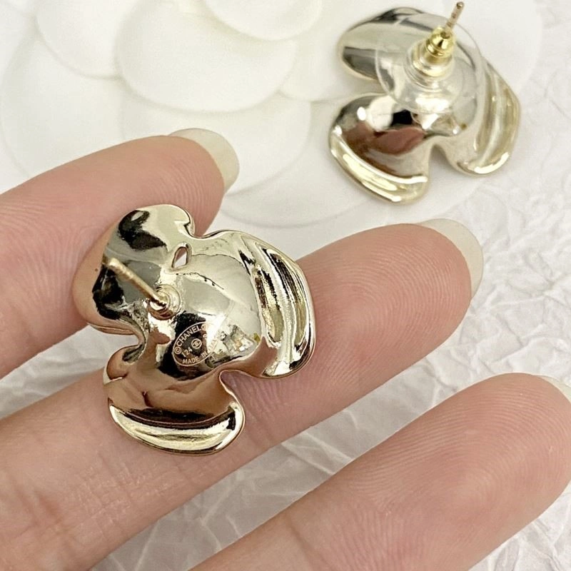 Snug Chanel Earrings 222823